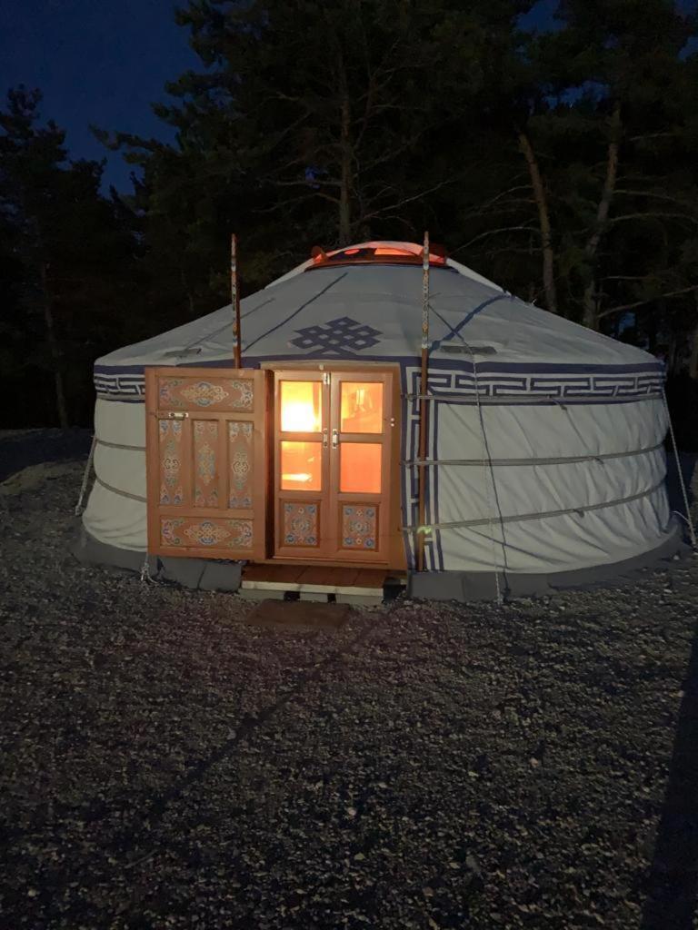 A Ventoux Yourte Monieux エクステリア 写真